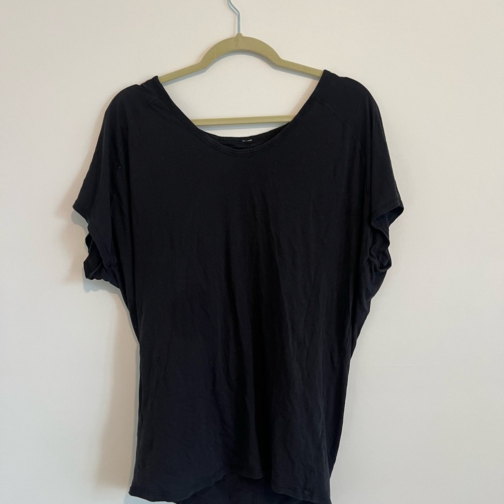 Lululemon Black Short Sleeve Relaxed Tee